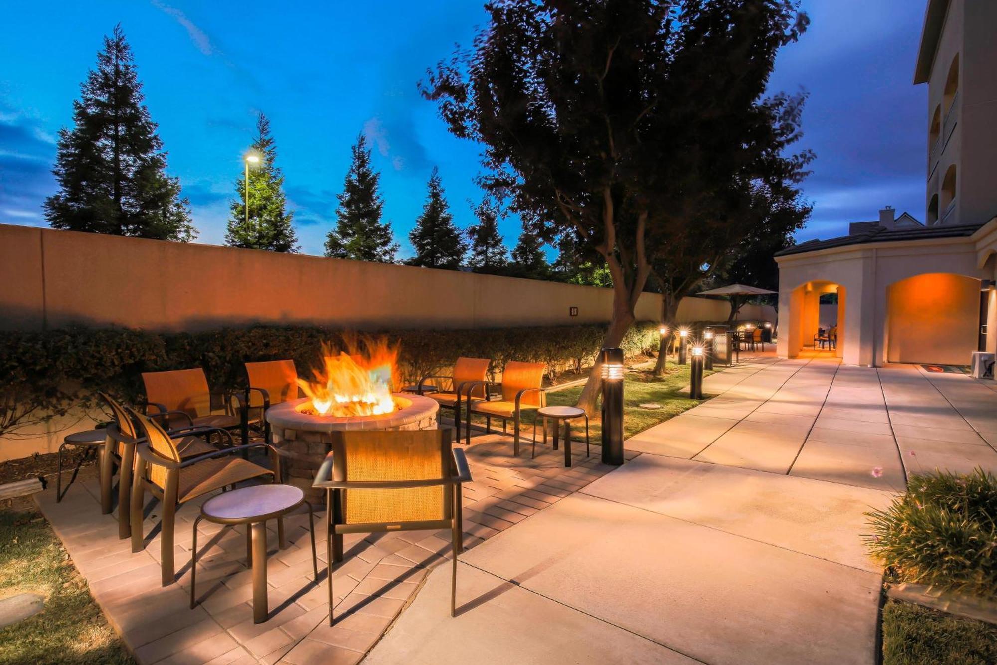 Hotel Courtyard By Marriott San Jose South/Morgan Hill Exterior foto